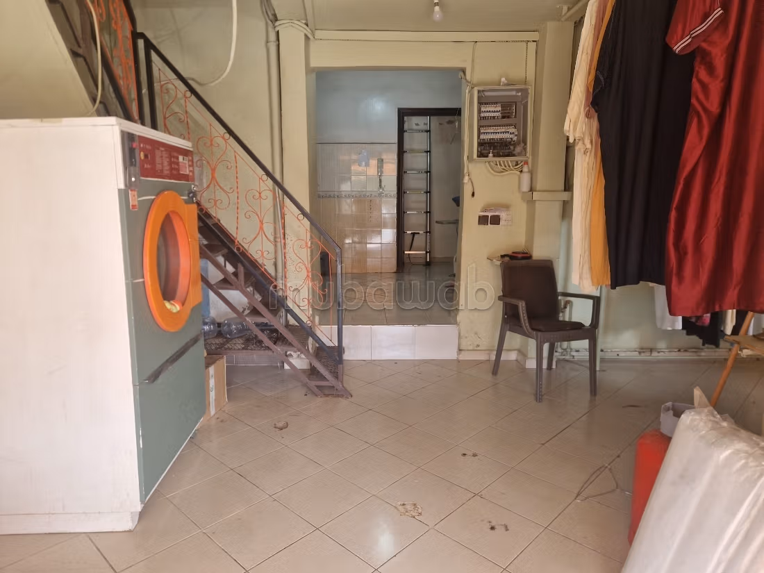 Appartement magasin avec/sans fonds blanchisserie — 2