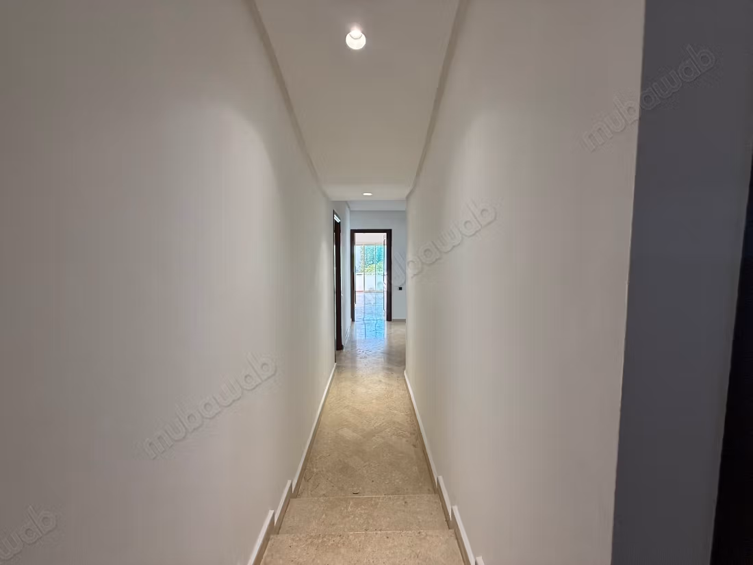 Bellissimo appartamento spazioso in affitto a Hay Riad