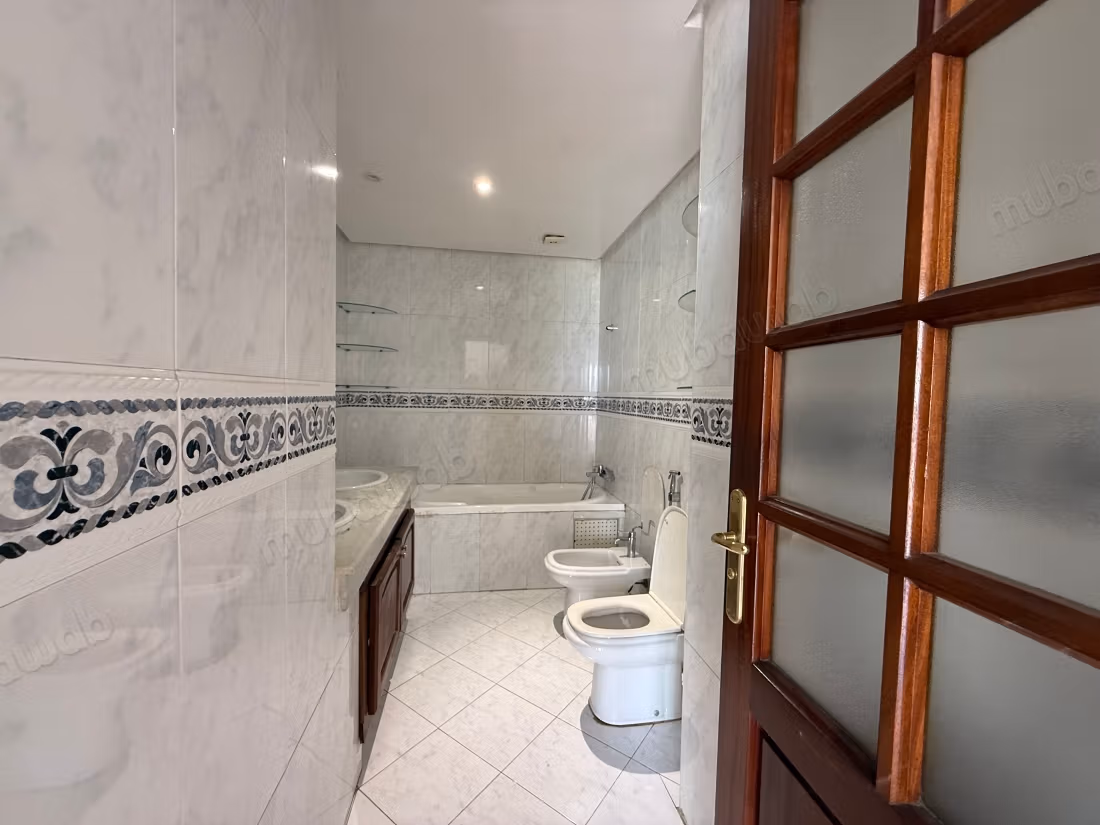 Bellissimo appartamento spazioso in affitto a Hay Riad