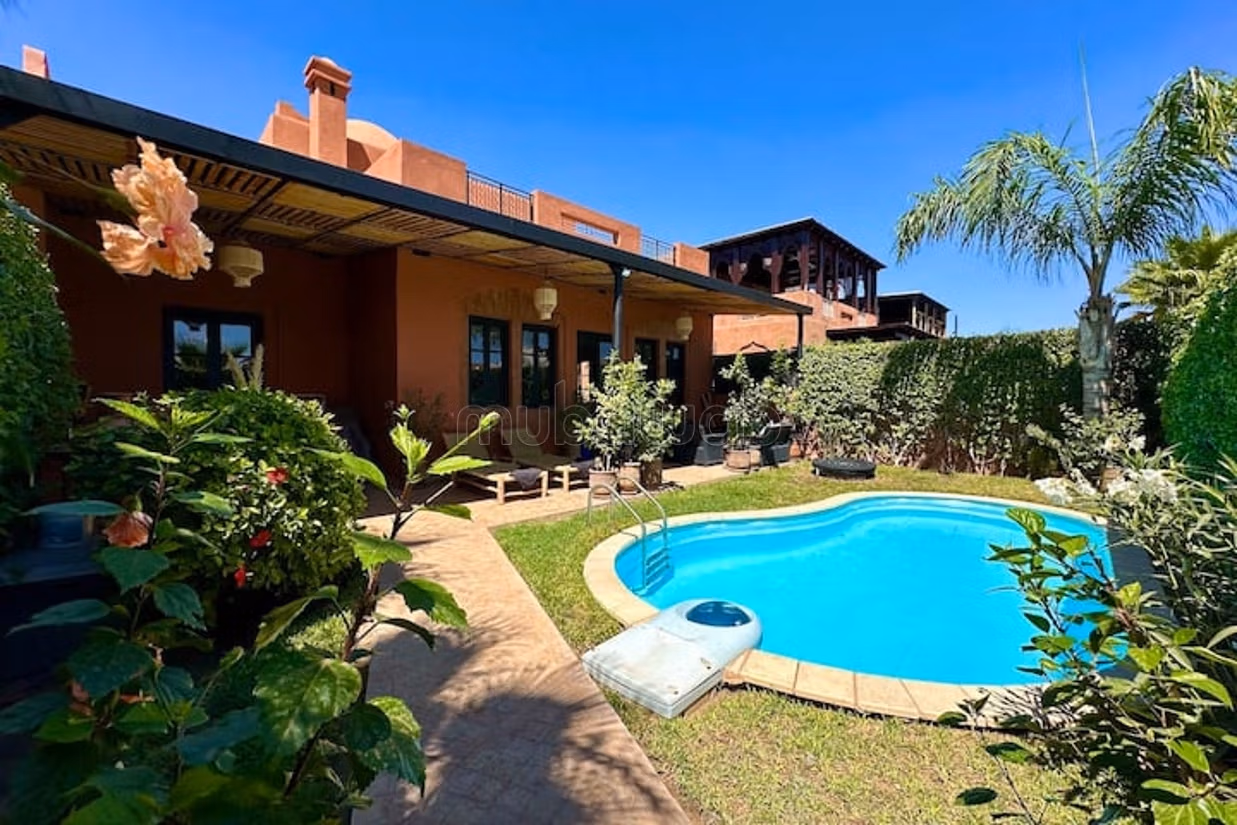 Furnished 3-bedroom villa with pool in Palmeraie