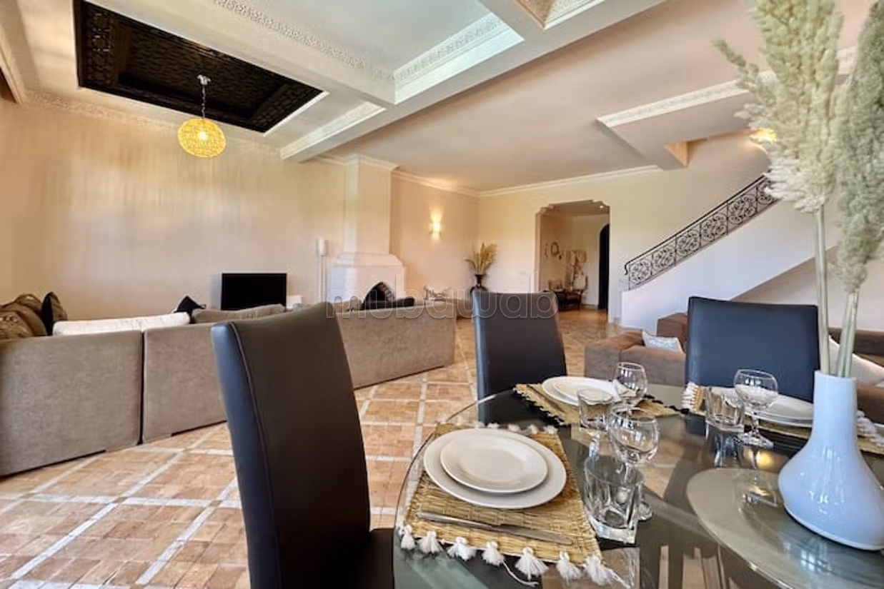 Furnished 3-bedroom villa with pool in Palmeraie