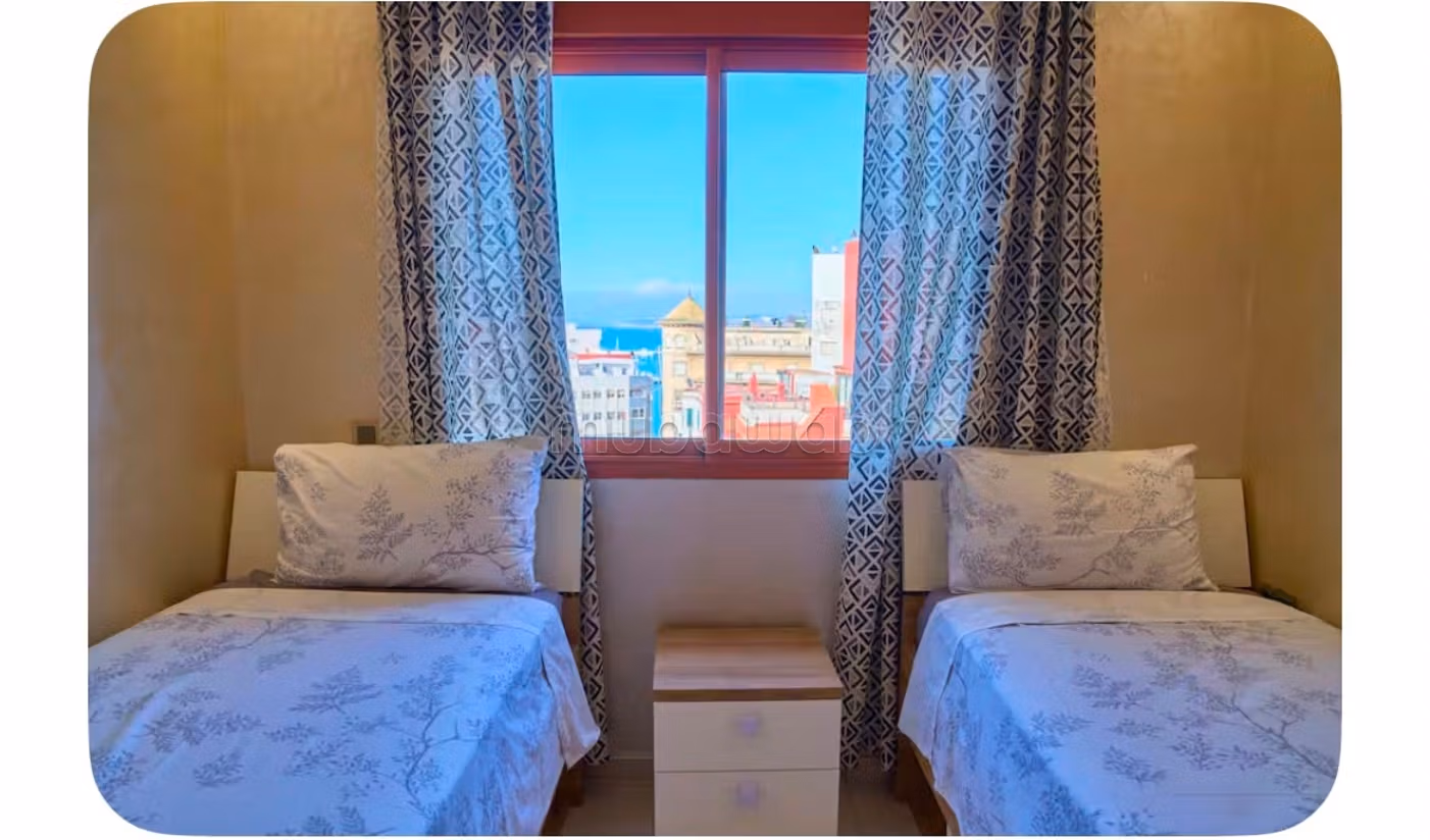 Gemeubileerd Appartement met Uitzicht op Zee