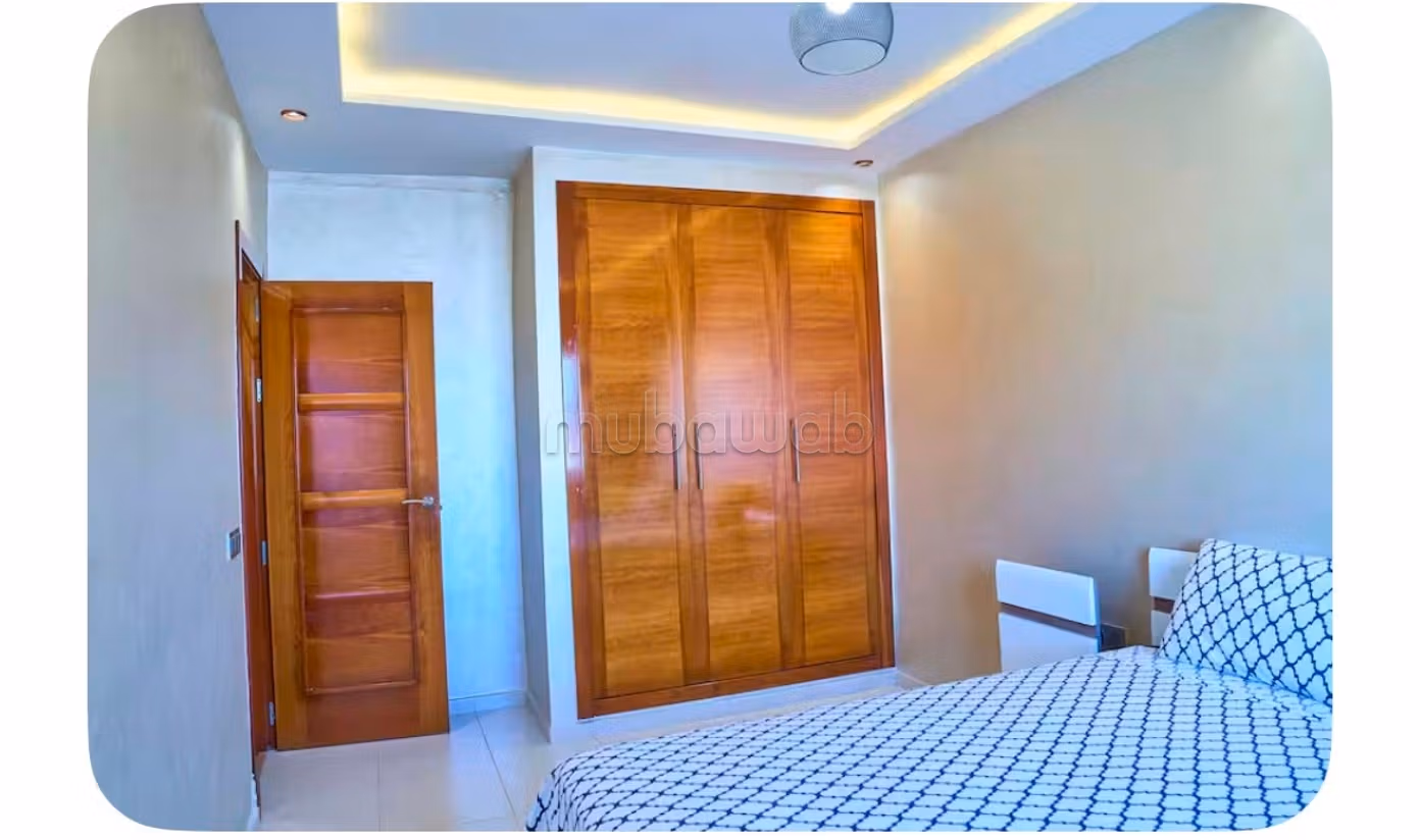 Gemeubileerd Appartement met Uitzicht op Zee