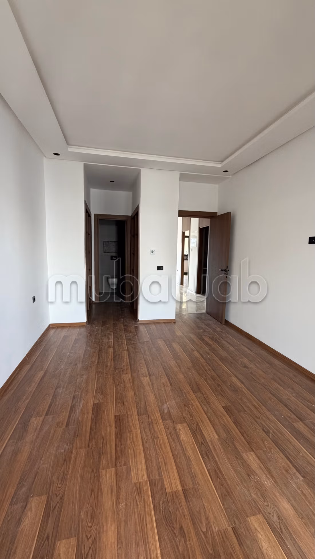 New empty apartment for rent in Darbouazza
