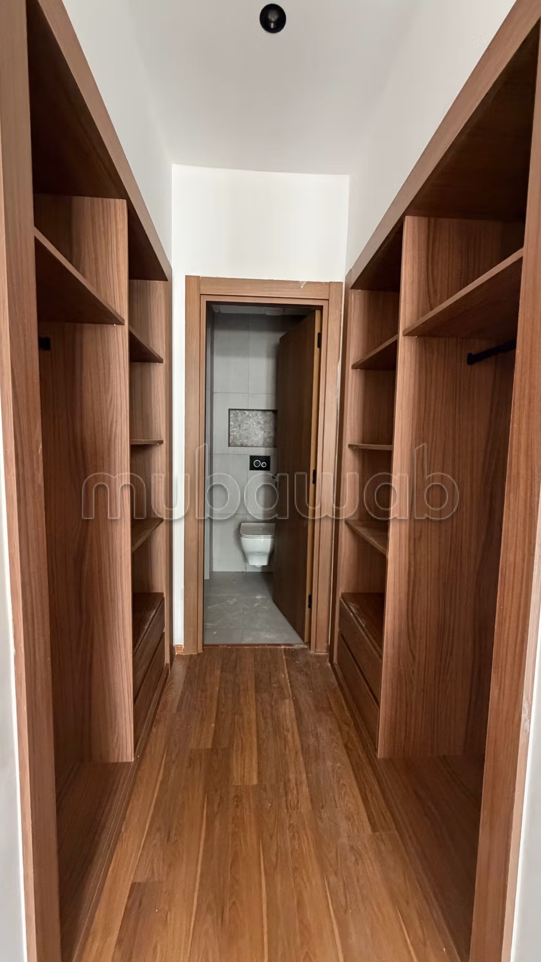 New empty apartment for rent in Darbouazza