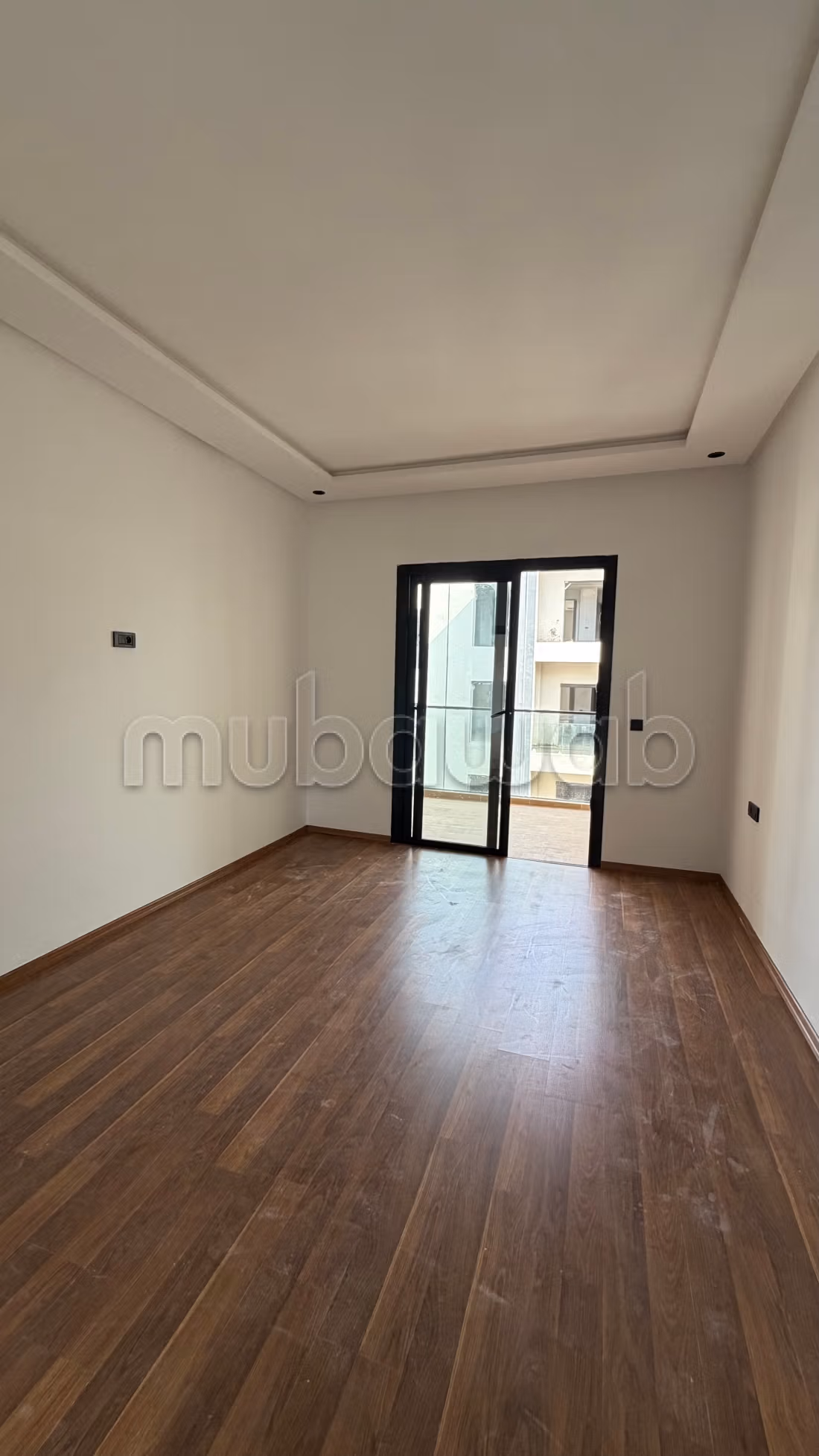 New empty apartment for rent in Darbouazza