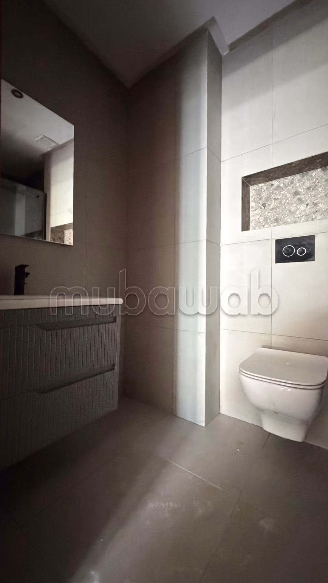 New empty apartment for rent in Darbouazza