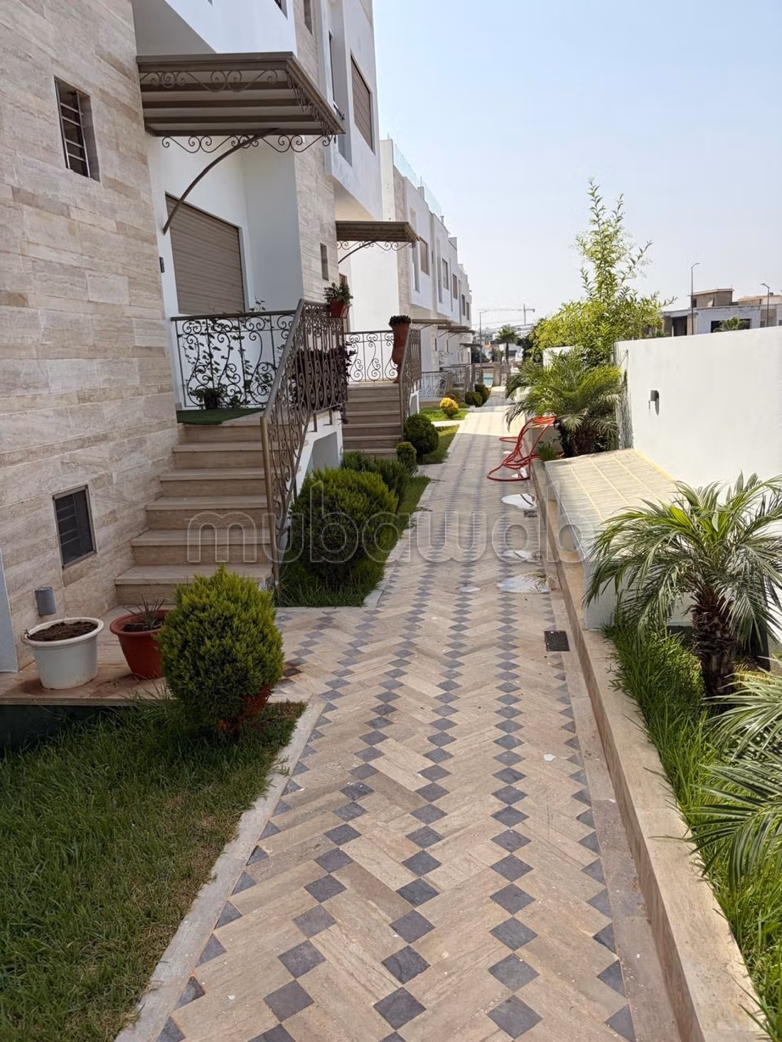 Duplex in affitto su 3 livelli con piscina