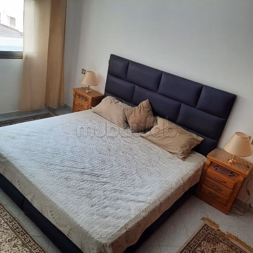 In affitto – Bell'appartamento arredato a Beauséjour, vicino a Casa Finance City