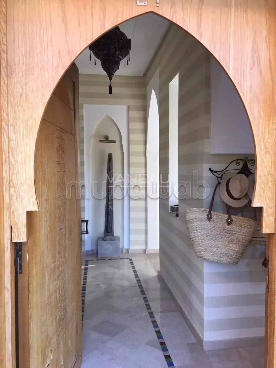 فيلا جميلة 3 غرف على طريق فاس مع حمام سباحة