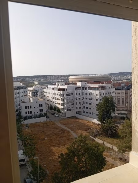 Sell apartment in Hay Hassani. 4 large rooms. Residence with concierge