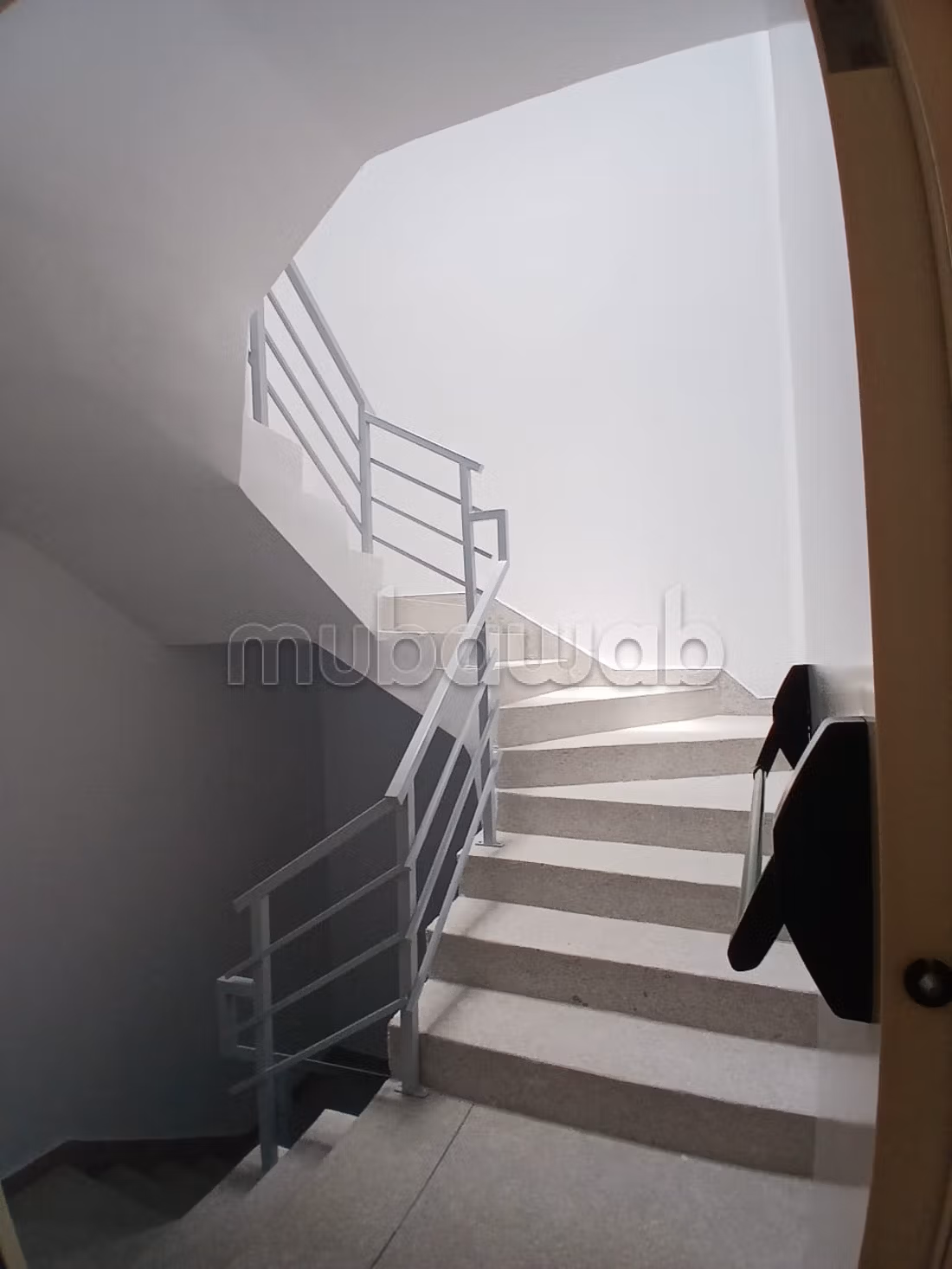Bureau En Duplex A Louer Place Mozart 
Tanger