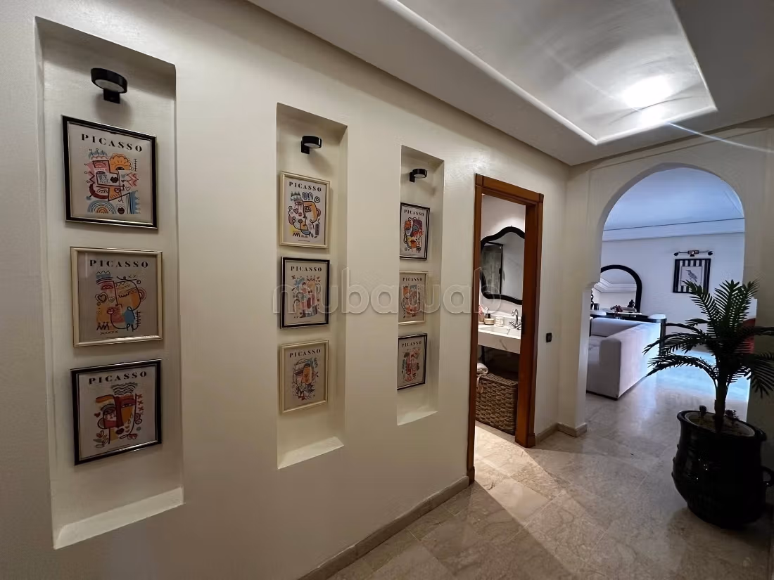 Appartamento 2ch 2 terrazze arredato con gusto