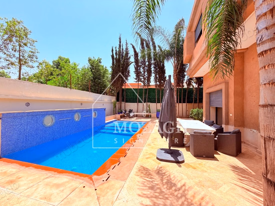 Jolie villa 4 chambres avec piscine privée à Targa