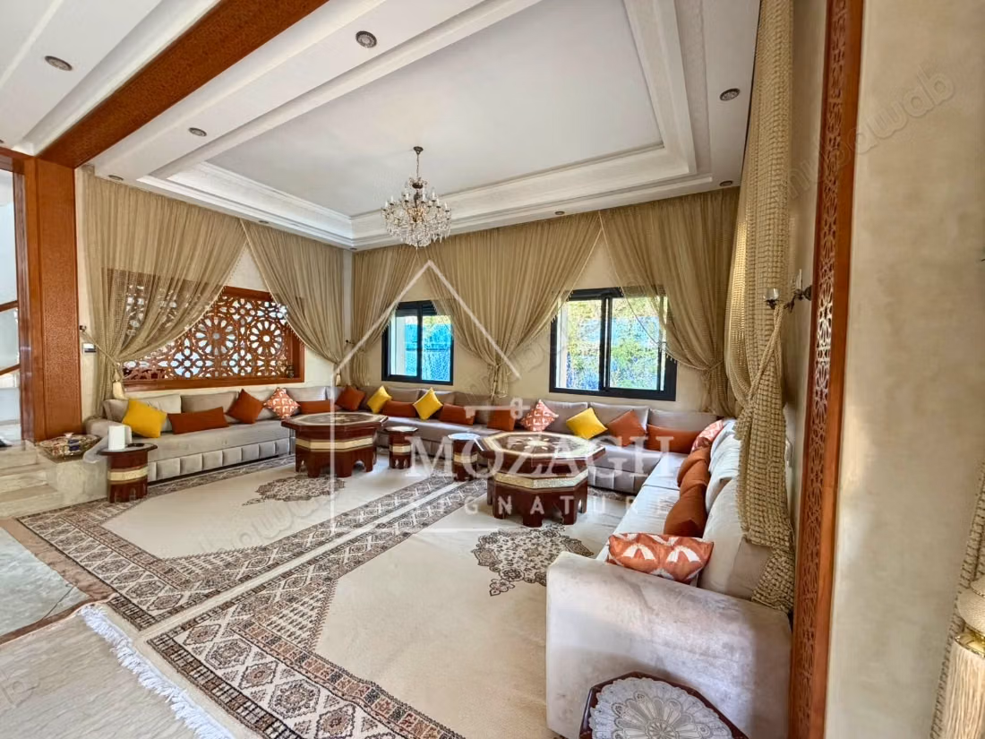 Jolie villa 4 chambres avec piscine privée à Targa