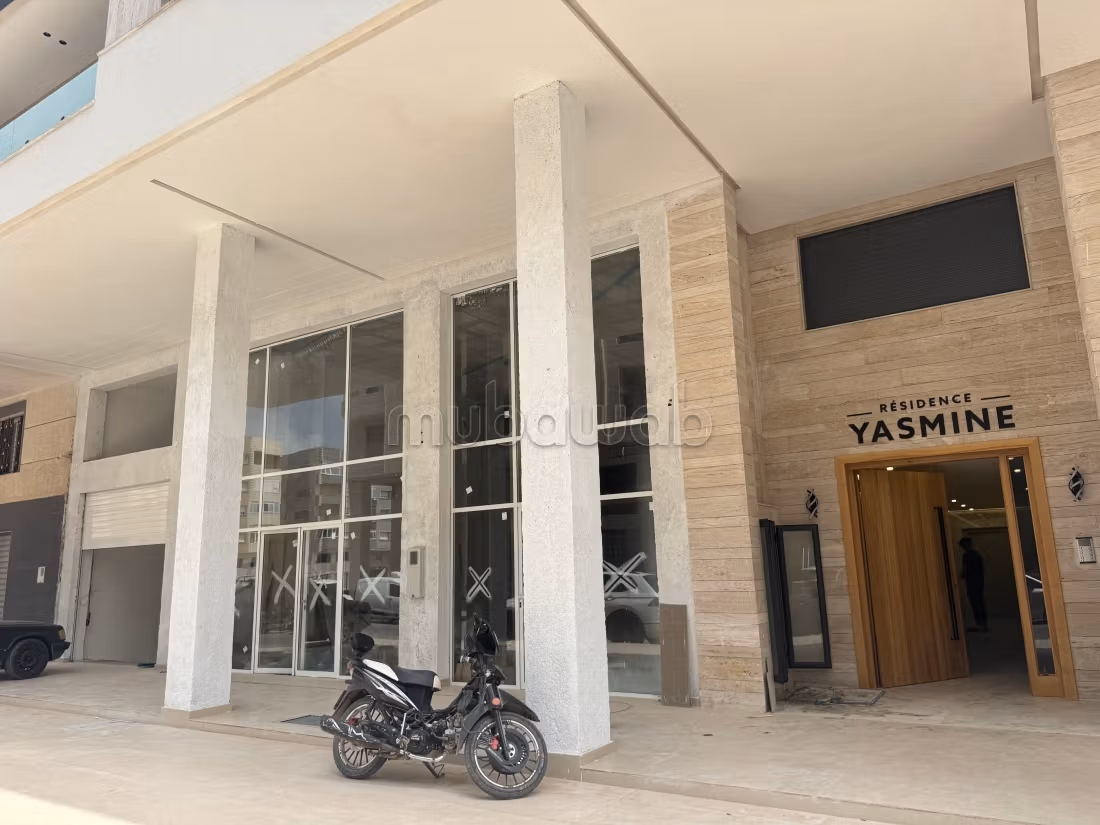 Commercieel pand Restaurant Nador hay al matar