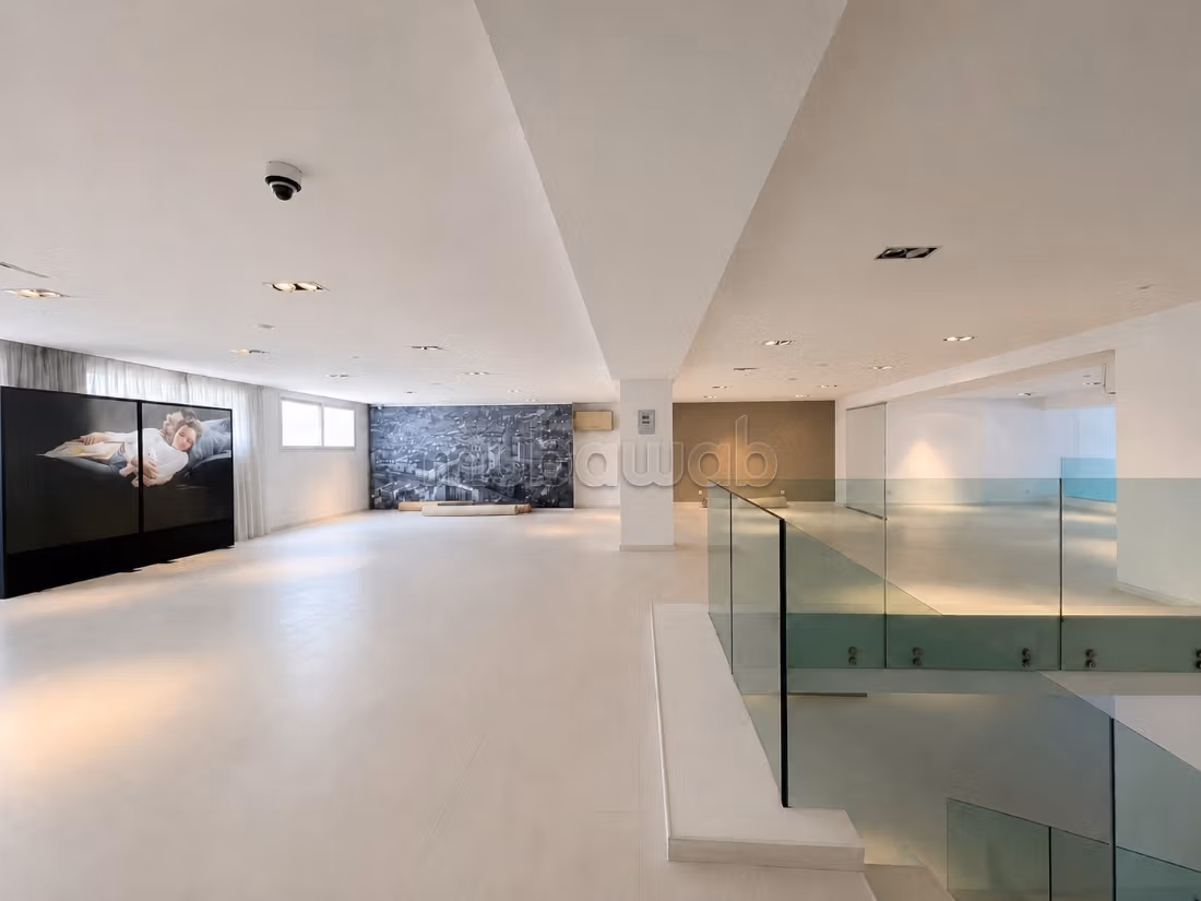 In affitto spazio commerciale 460 m² a La Soukra