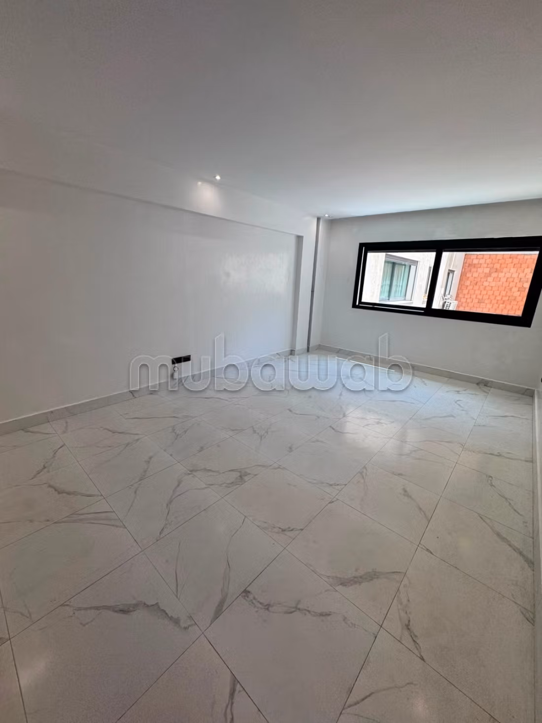 Studio oasis vide