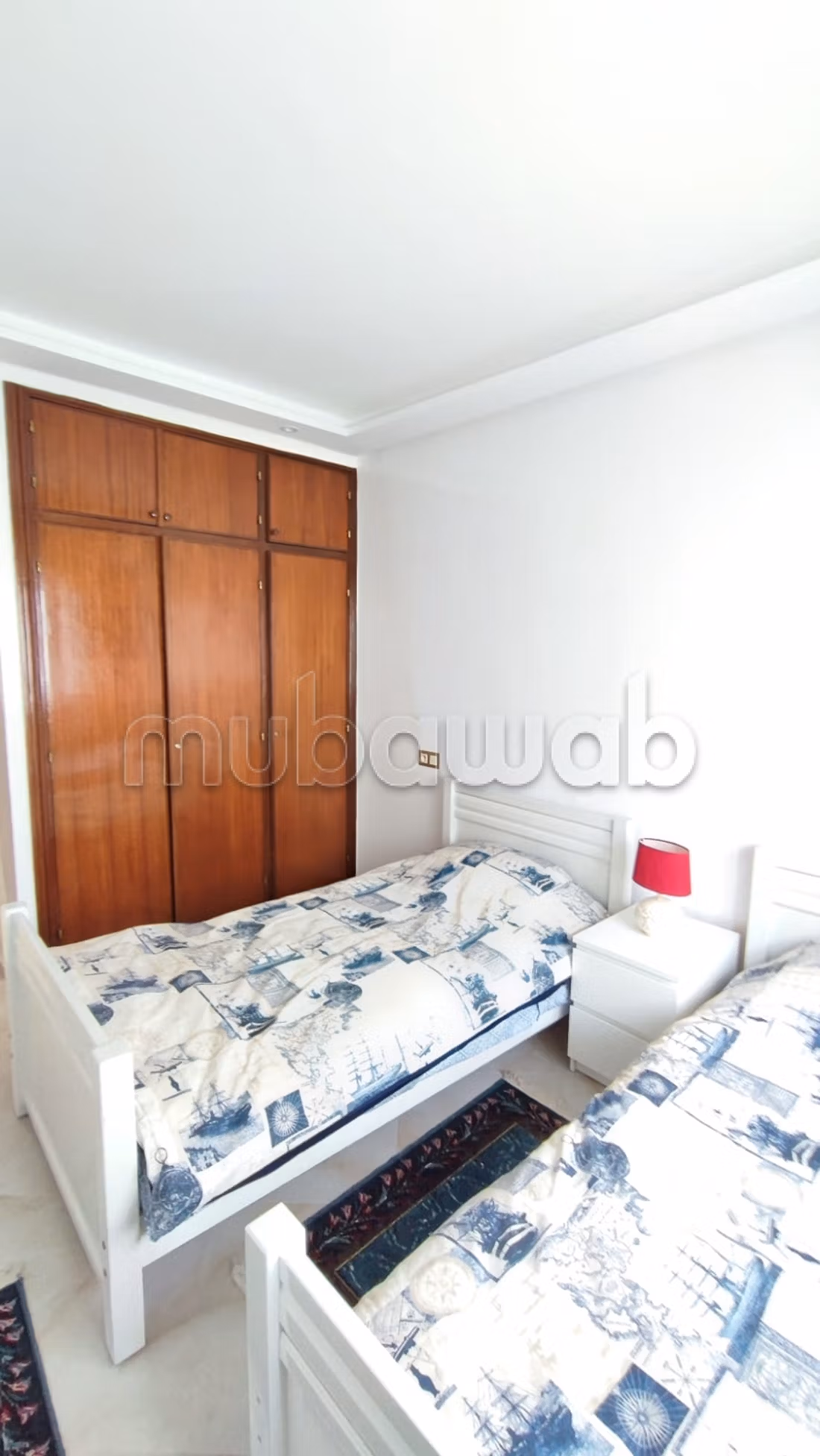 Appartement rénové à vendre 
Racine Extension — 5