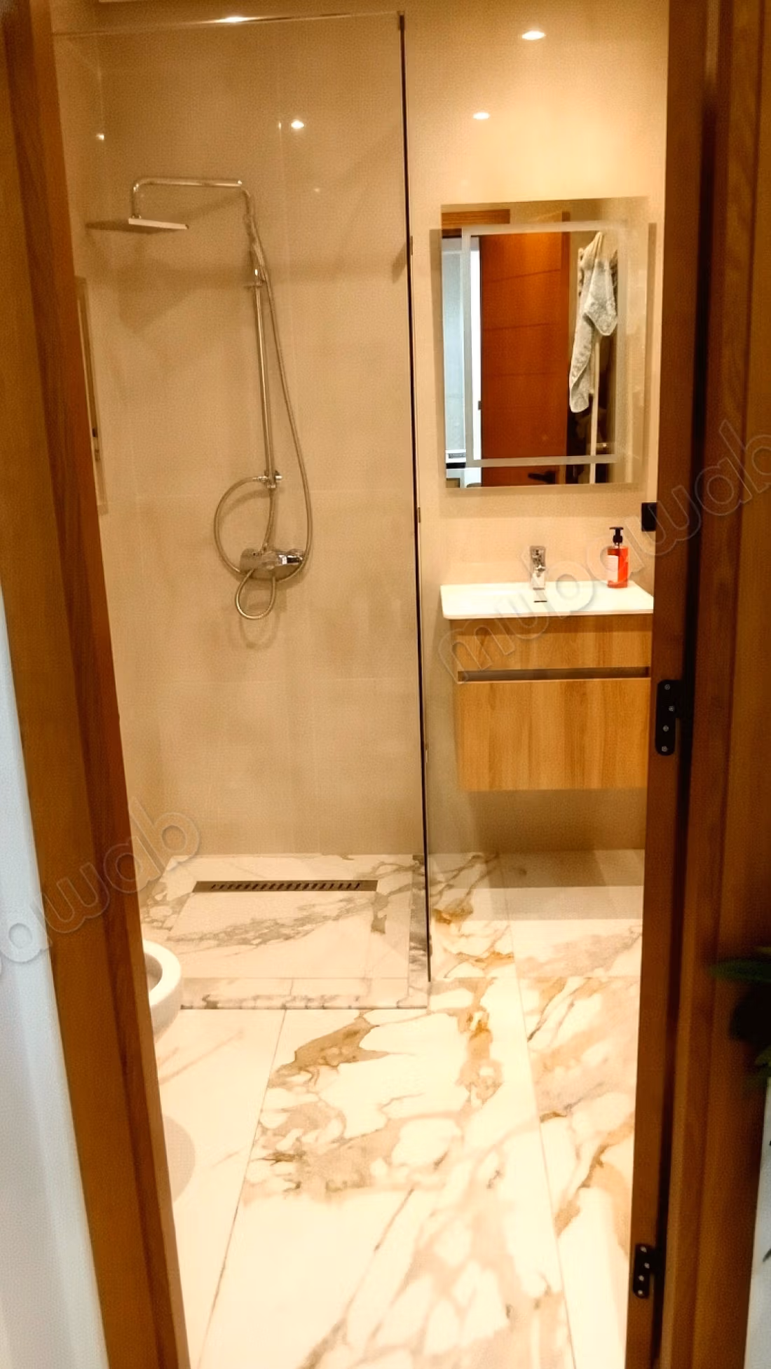 À louer – Luxueux S1 Meublé à Sahloul