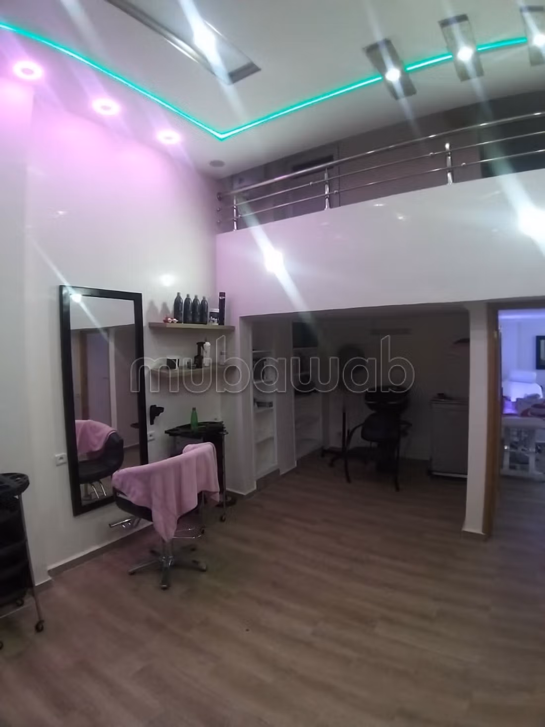 Salon titré