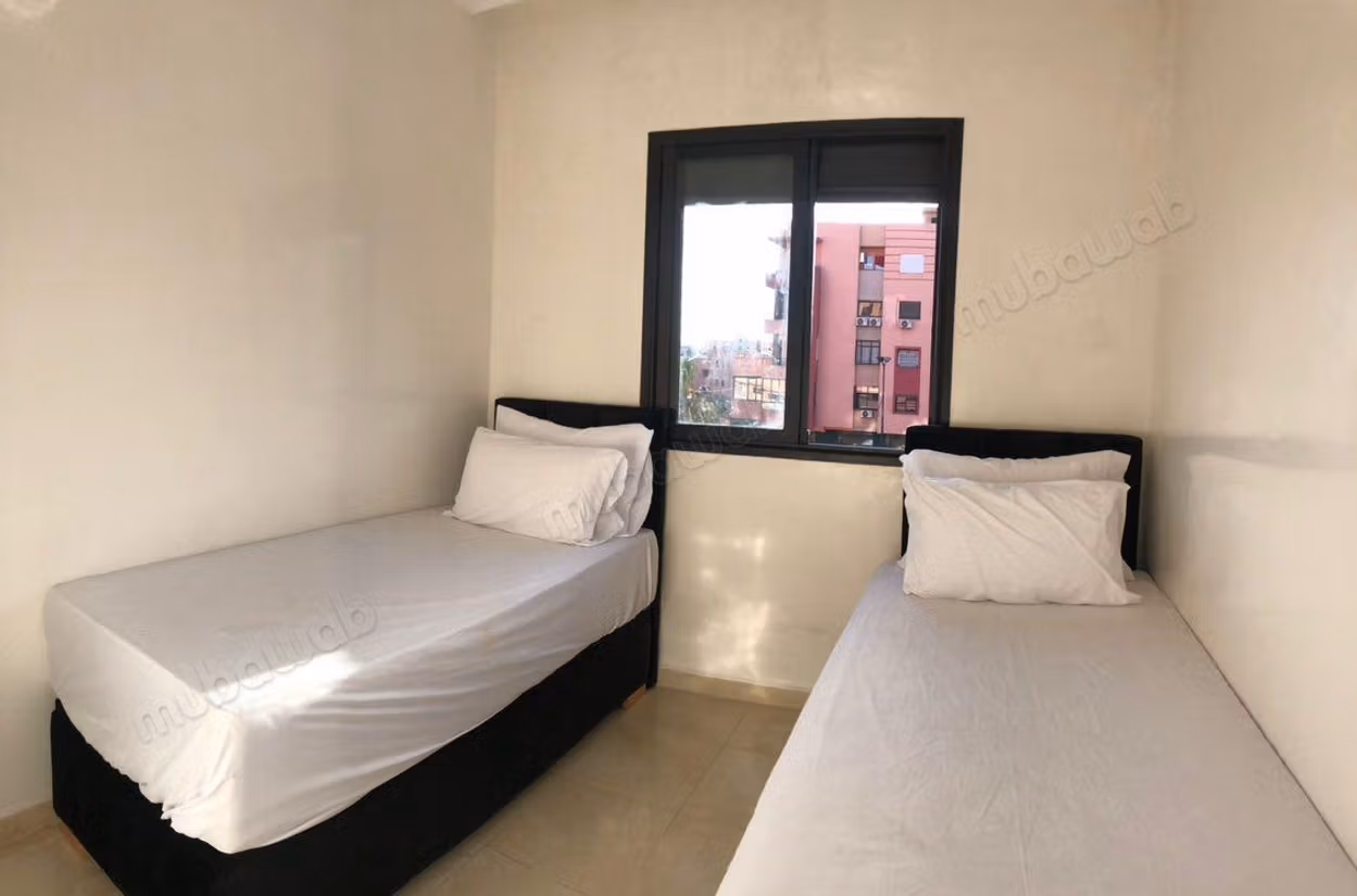 Louez cet appartement à mabrouka. Surface de 80 m². Meublé