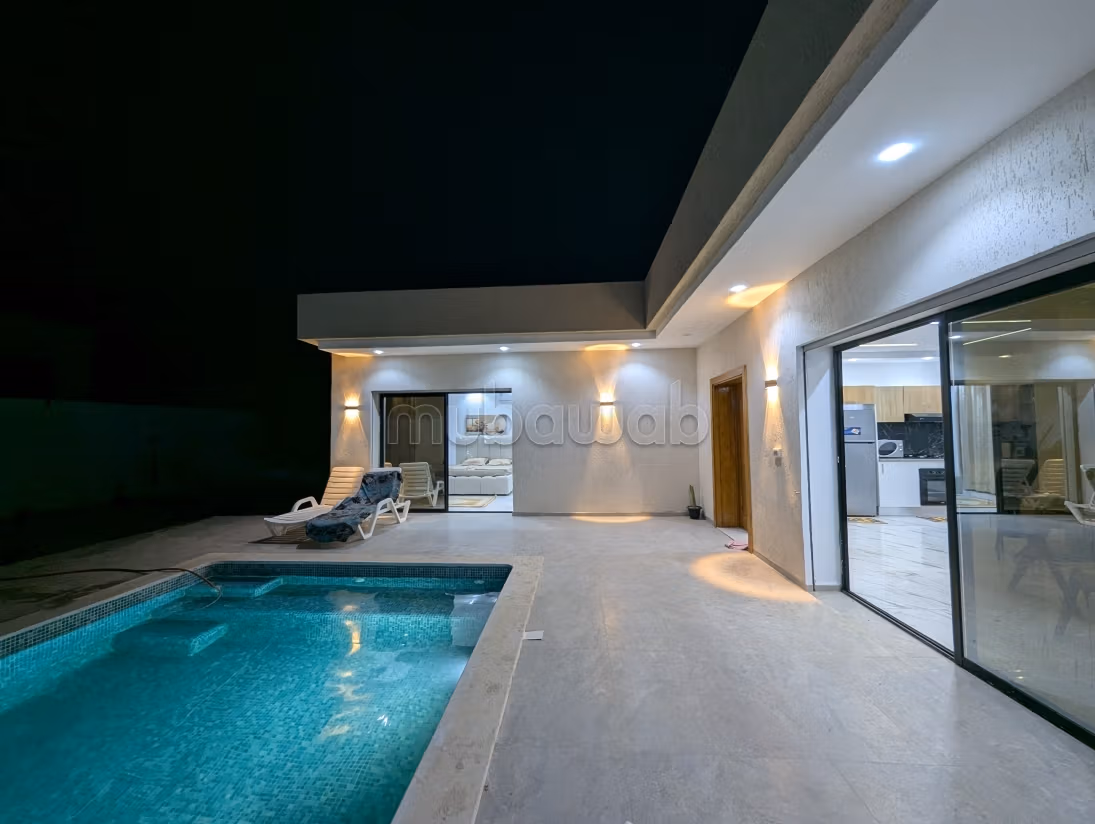 Magnifica villa in vendita a Midoun. Superficie 153 m². Arredata