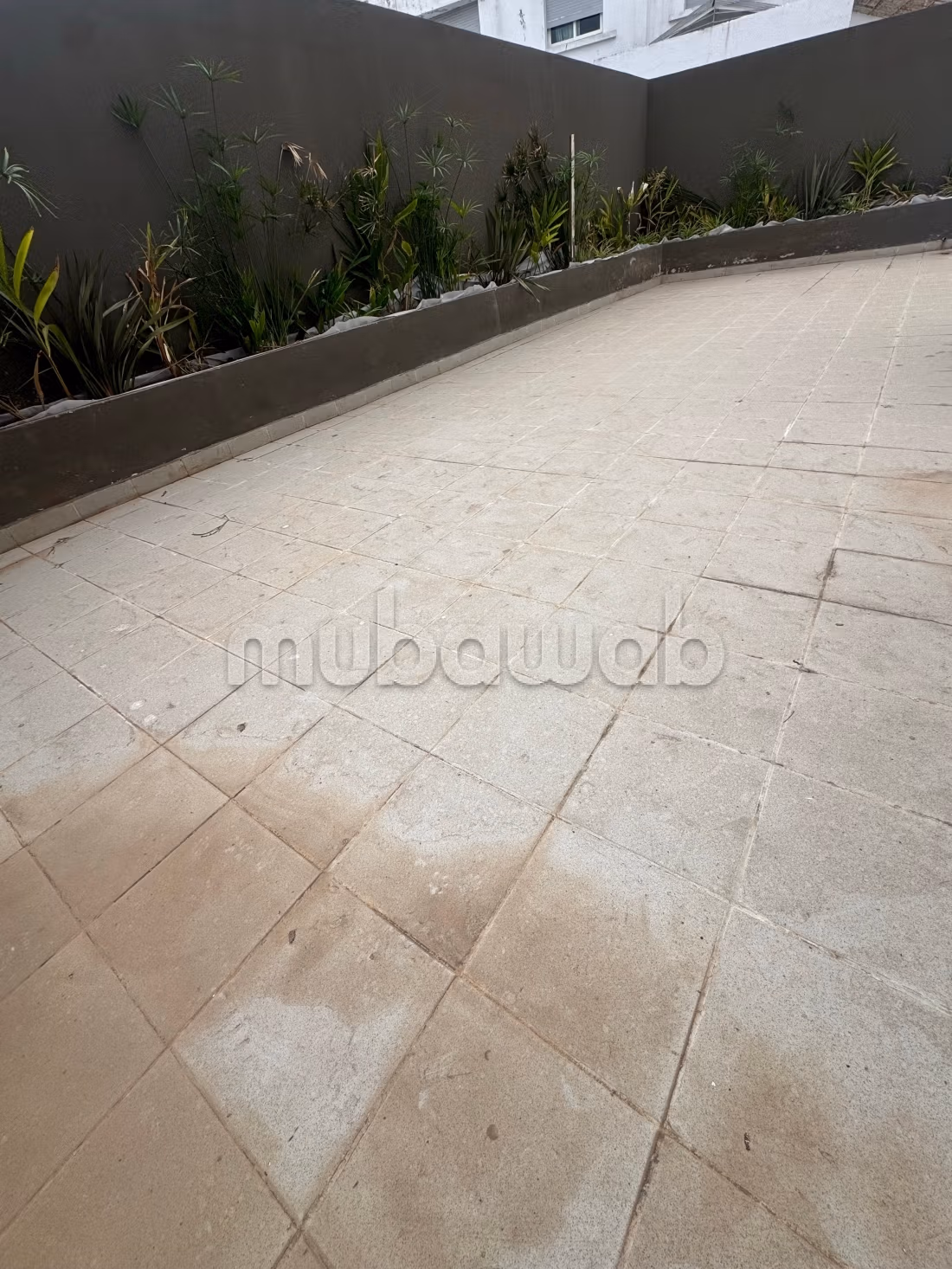 Appartement en vente à Anfa.
Surface totale 88 m².
Antenne parabolique, résidence sécurisée — 2