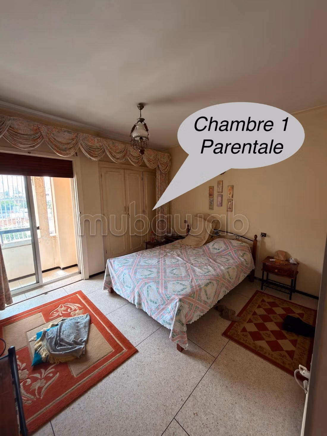 Appartement de très grande superficie de 220 mètres à vendre à Borkon avec 4 chambres. Ascenseur disponible — 4