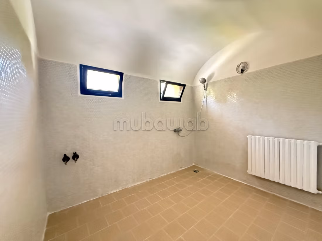 Bella villa ristrutturata in affitto a Hay Riad