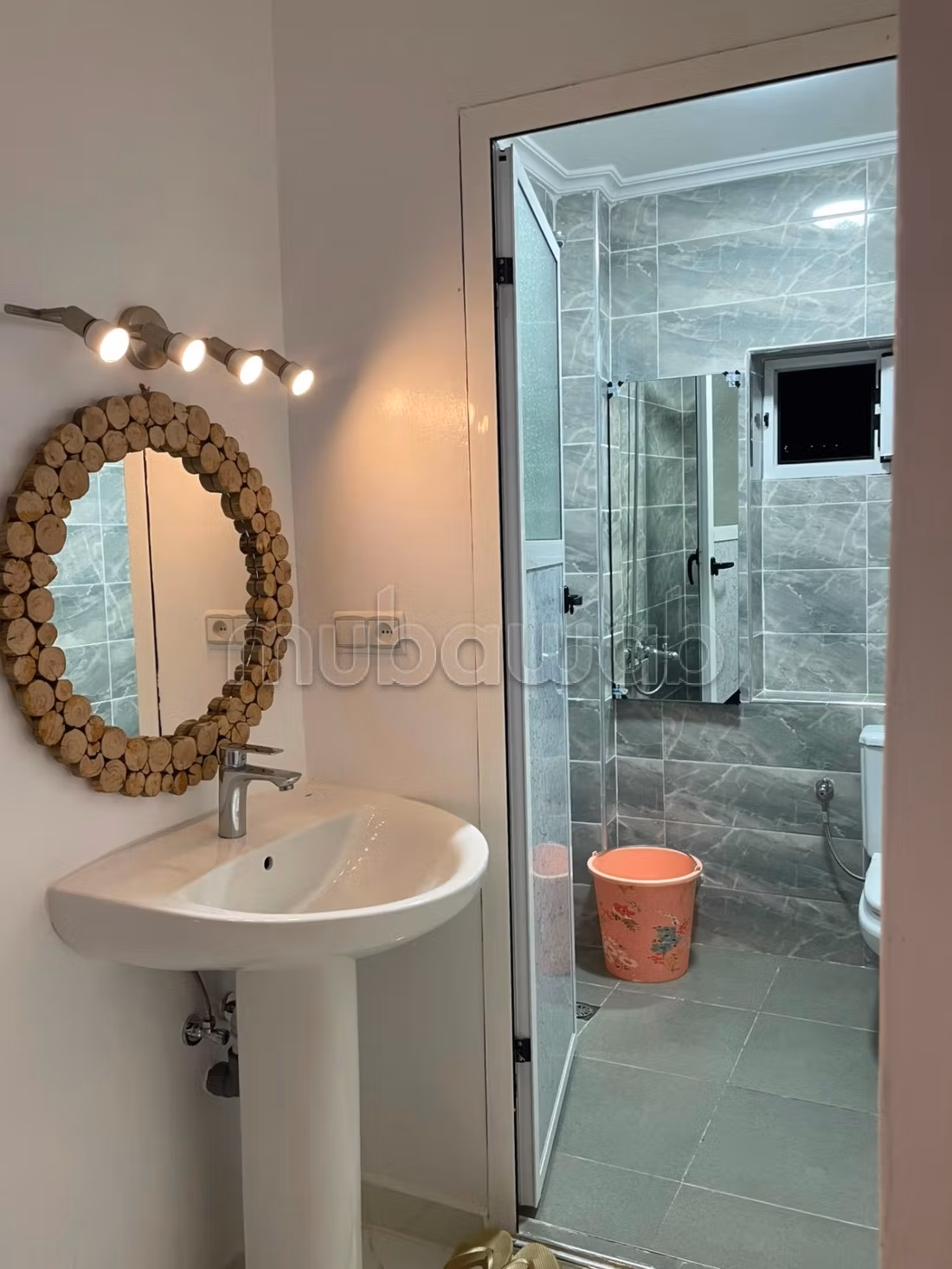 Location de maison à Chefchaouen. Superficie totale de 120 m². Meublé