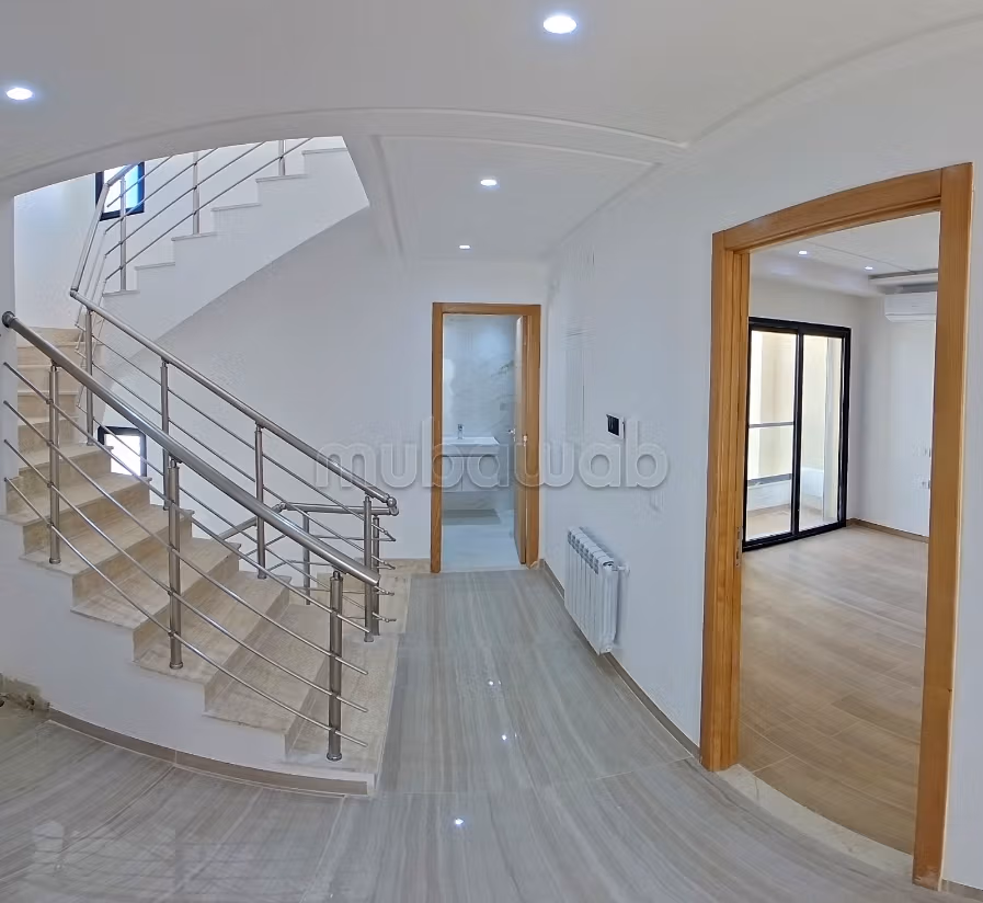 Villas triplex neuves avec piscine