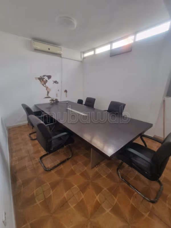 Ufficio 78 m² 3 stanze in affitto ad Agdal