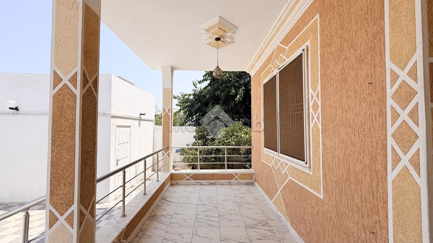 Semi-detached villa for sale