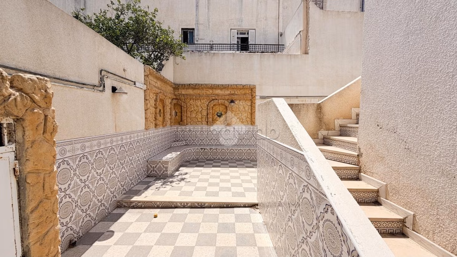 Semi-detached villa for sale