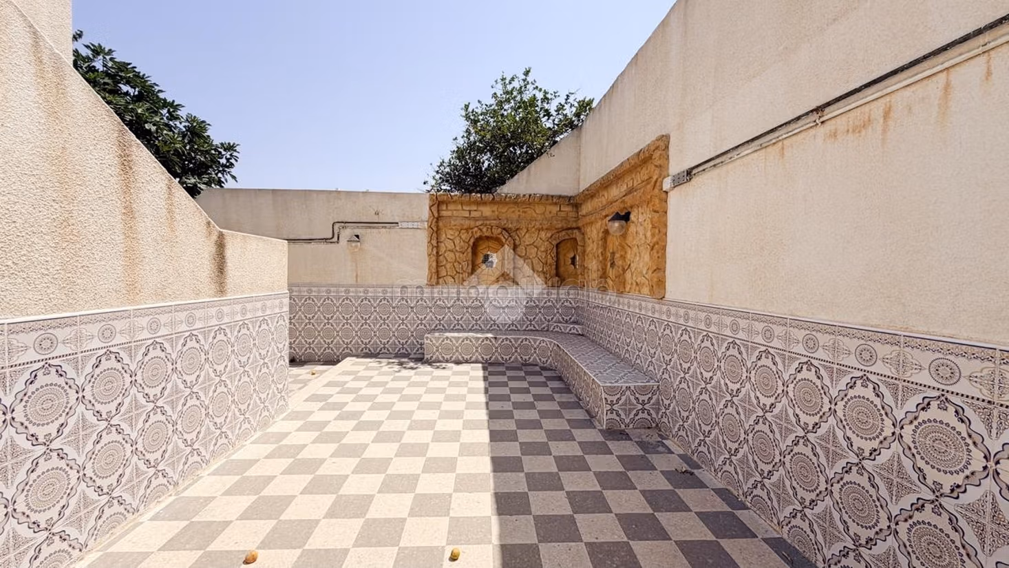 Semi-detached villa for sale