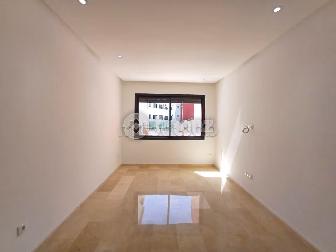 LUXE HOUSING Studio à vendre 47 m² Bourgogne Ouest Casablanca — 2