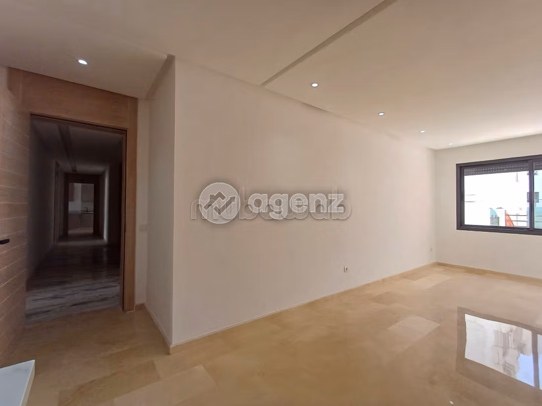 LUXE HOUSING Studio à vendre 47 m² Bourgogne Ouest Casablanca — 3