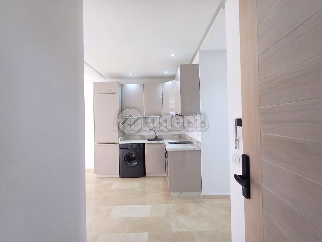 LUXE HOUSING Studio à vendre 47 m² Bourgogne Ouest Casablanca — 4