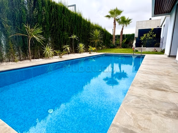 Villa à louer meublée ou vide avec piscine