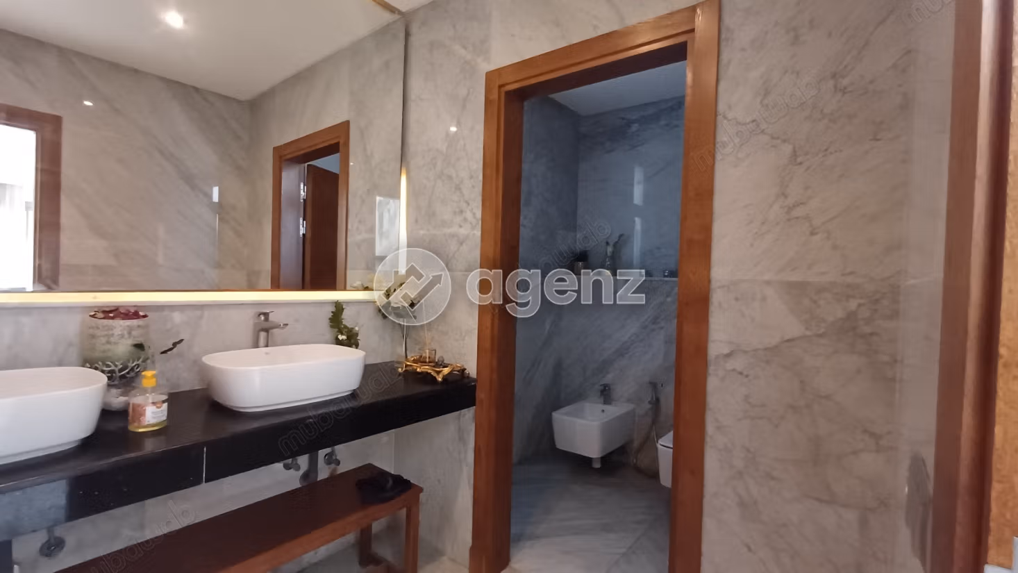 Villa for sale 420 m², 4 bedrooms Bouskoura Bouskoura