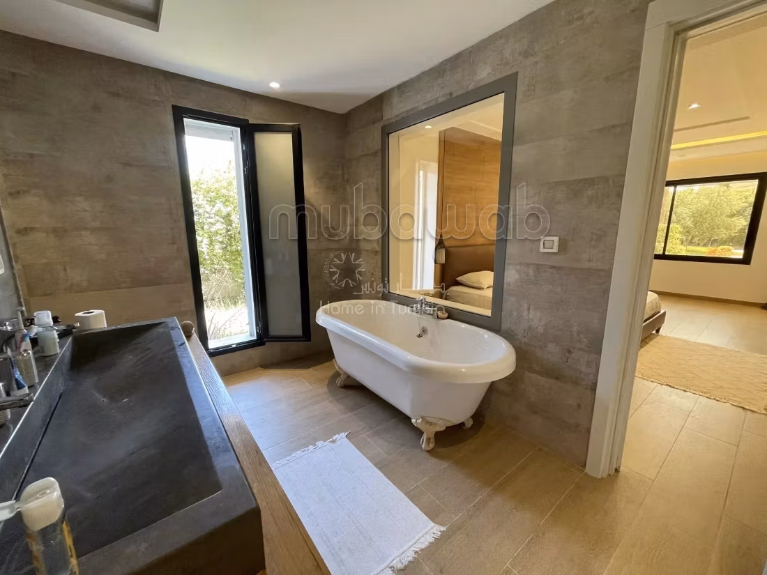 For Rent - Luxury Villa S4 in Chott Meriem