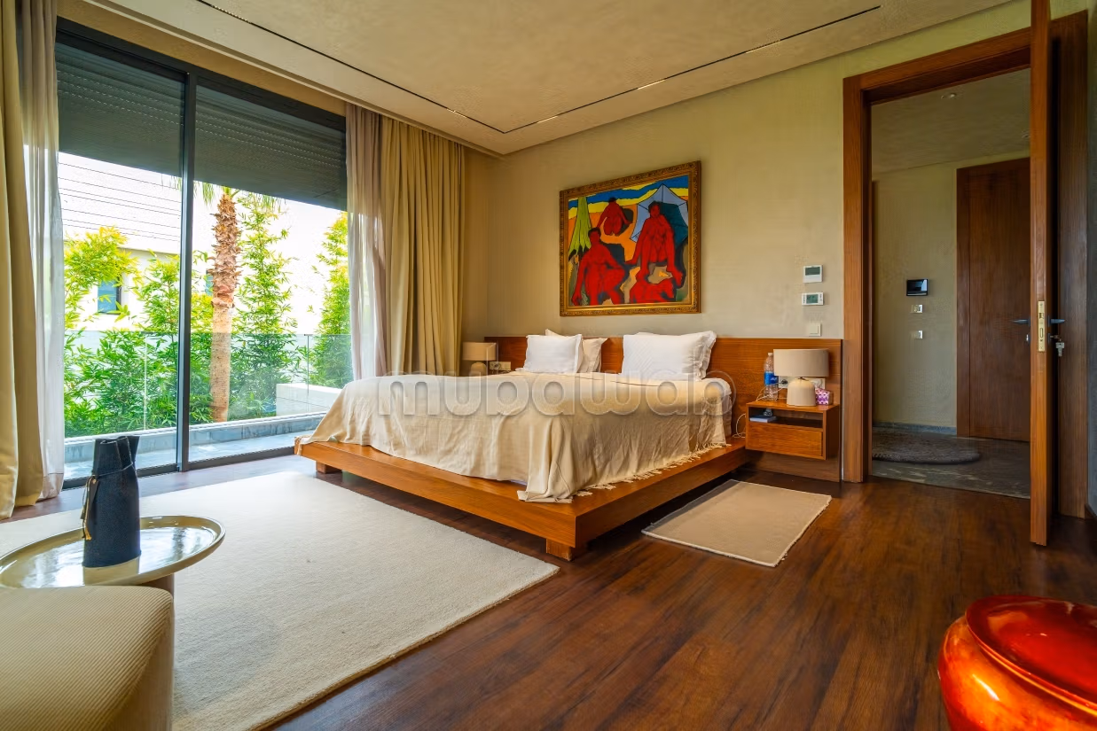 Prachtige villa te koop in Route de Tahanaout. 7 mooie kamers. Zolder