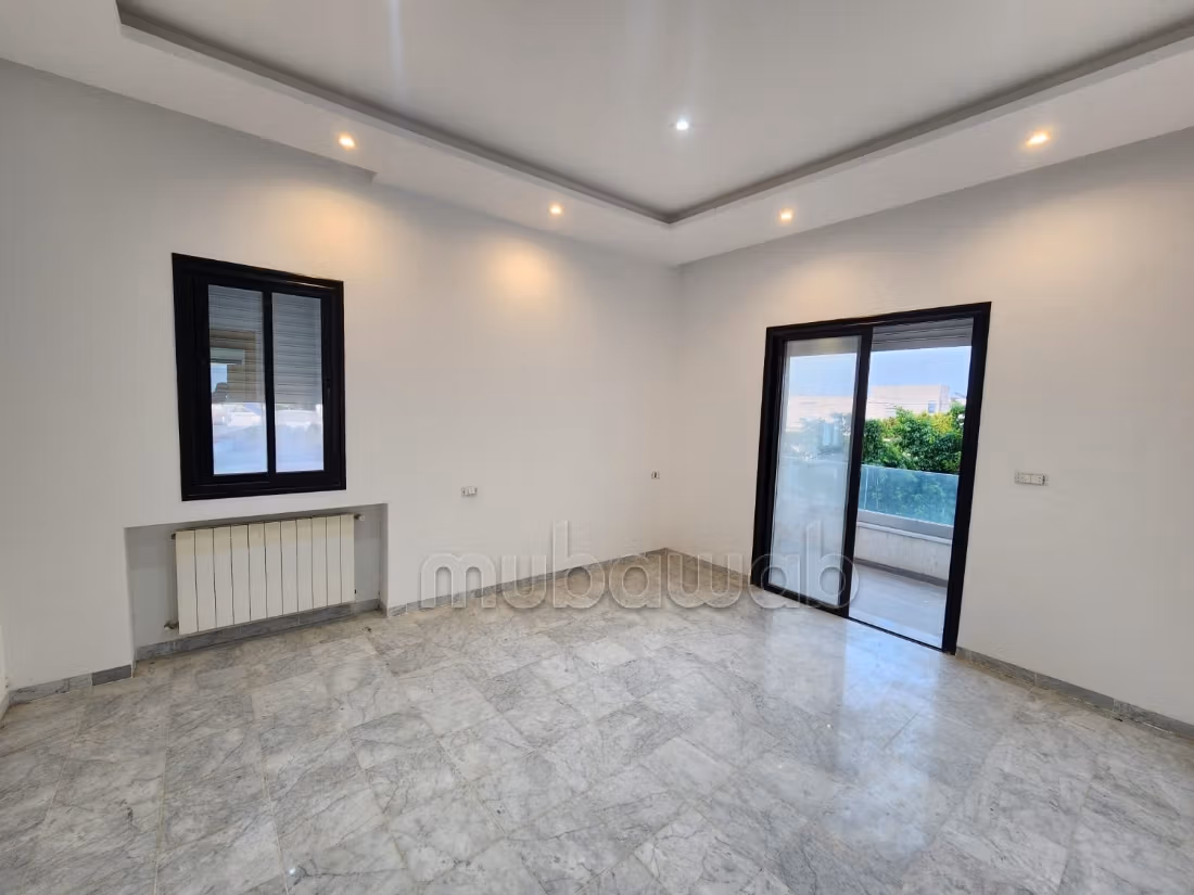 A vendre villa s6 a la soukra
