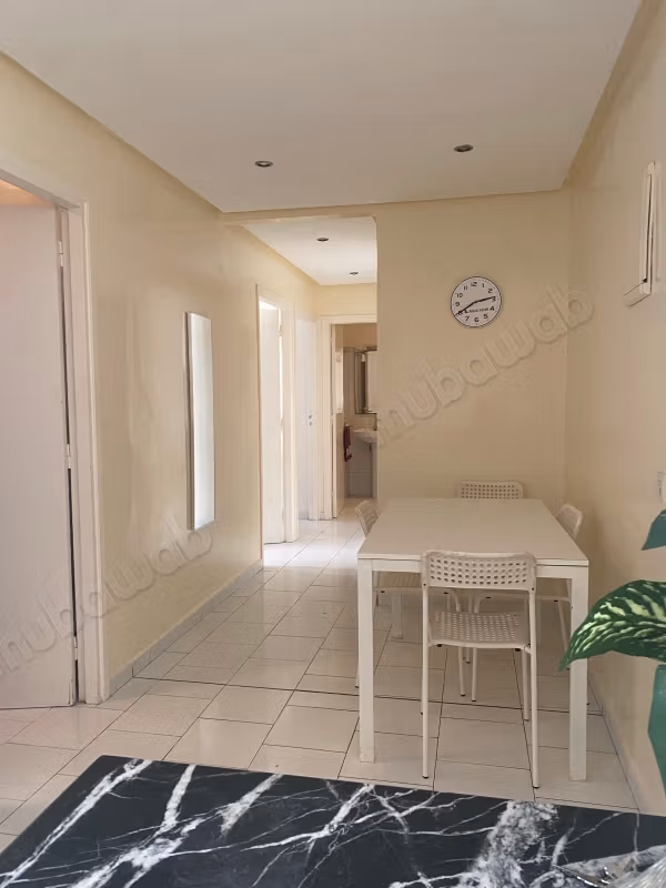 Huur van een appartement in Hassan Stadcentrum. 3 kamers. Goed ingericht