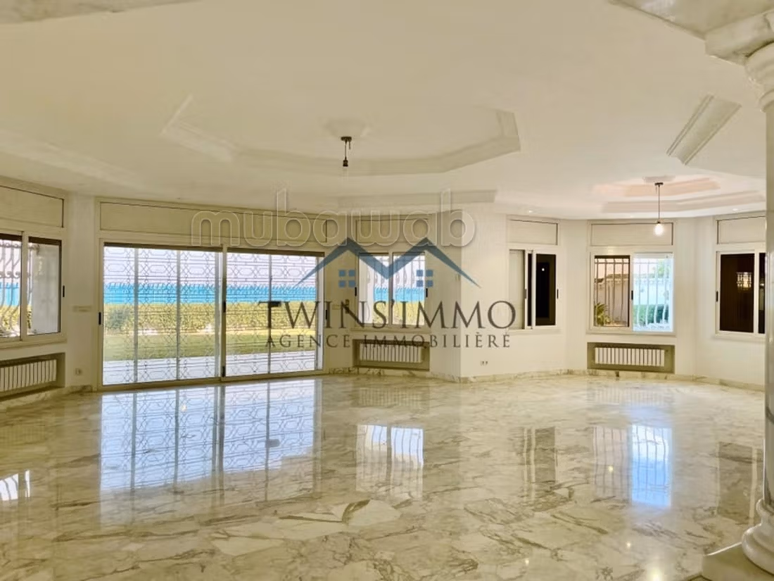For Rent – Prestige Villa at La Marsa Beach