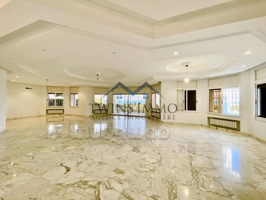 For Rent – Prestige Villa at La Marsa Beach