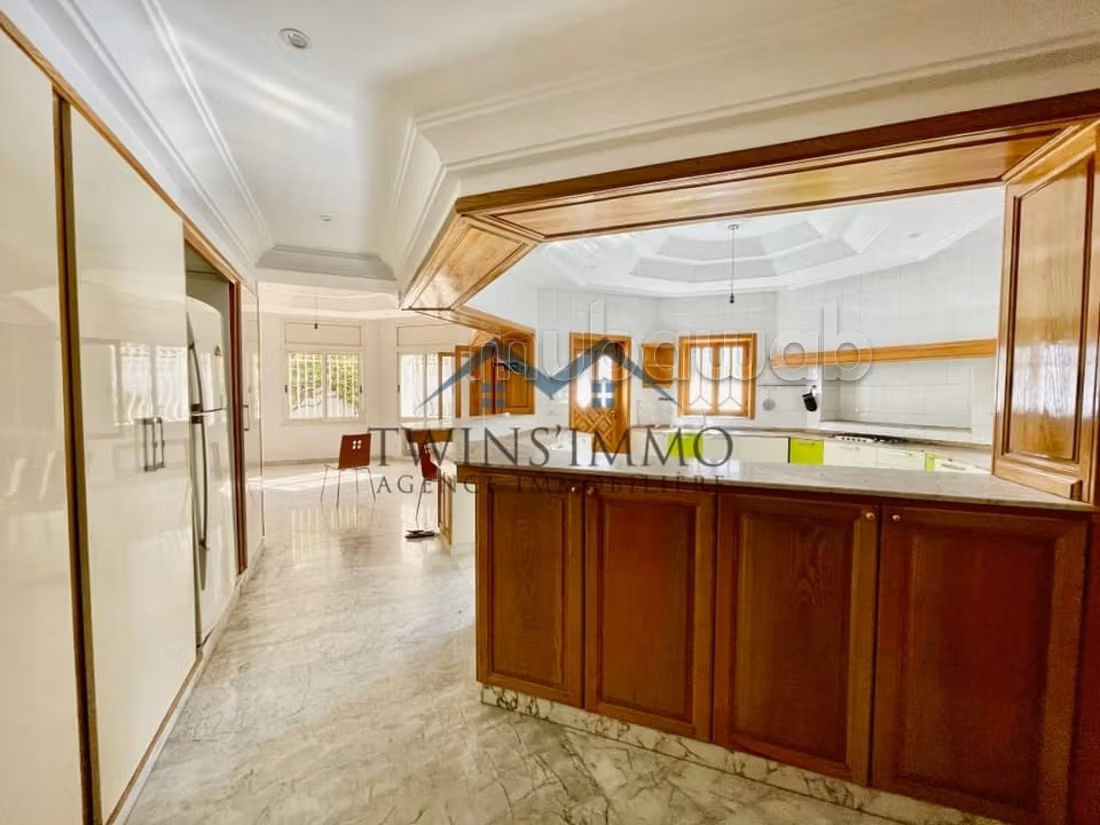 For Rent – Prestige Villa at La Marsa Beach