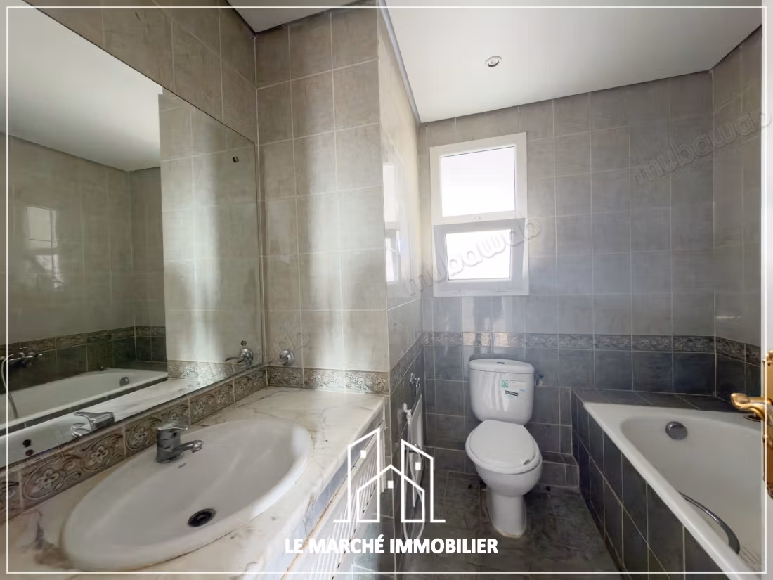 A vendre un appartement en s3 a ennaser