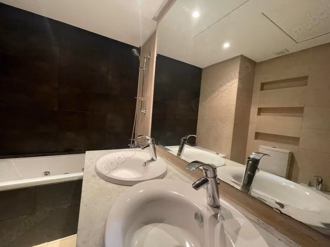 Joli appartement rez de jardin au quartier Hay Rayd